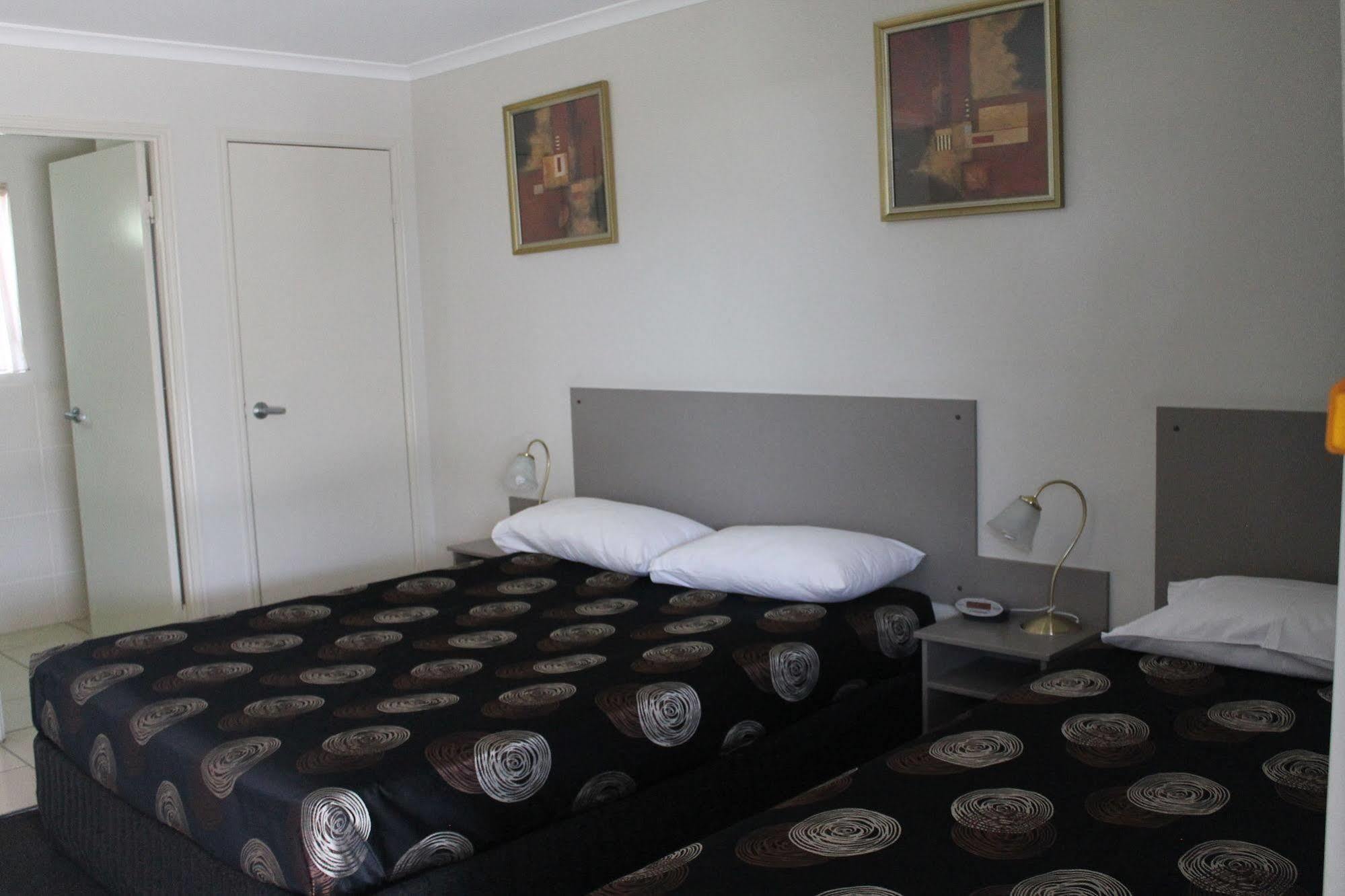 Blackwater Motor Inn מראה חיצוני תמונה
